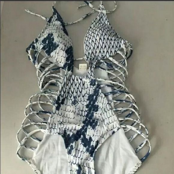 OnePiece Monokini Cut out Bandage Swimsuit Swimwea - Picture 3 of 3